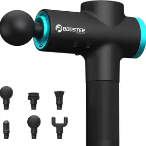 pistola de masaje booster M2 color negro con parte de cabezal y trasera de color azul turquesa